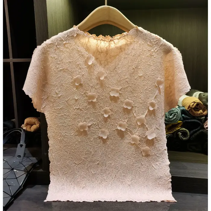 T-shirt plissé Miyake 2026 Nouveau motif floral 3D Couleur unie Manches courtes Simple Décontracté L