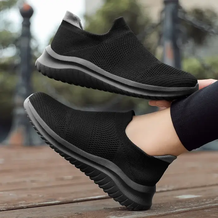 Hommes chaussures baskets respirant maille sans lacet chaussures de course en plein air antidérapant