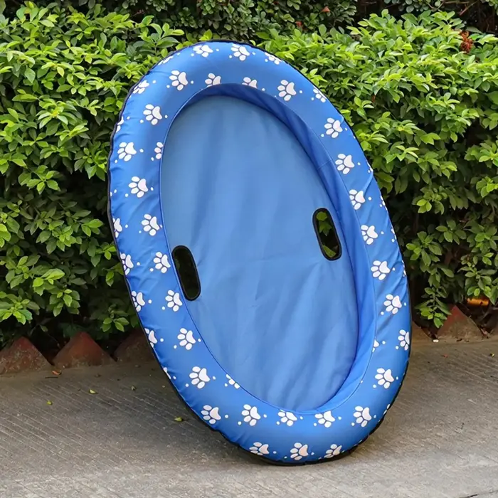 Piscine flottante pour chien
