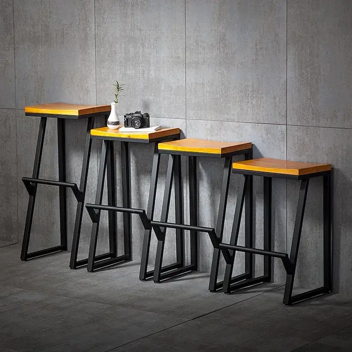 Chaise de bar minimaliste en fer à pieds hauts, sièges en bois massif, sièges de comptoir, meubles d