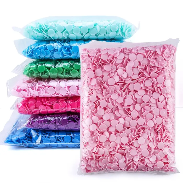 Boutons pression T5 en plastique pour vêtements, bricolage, attaches à pression utilisées pour les c