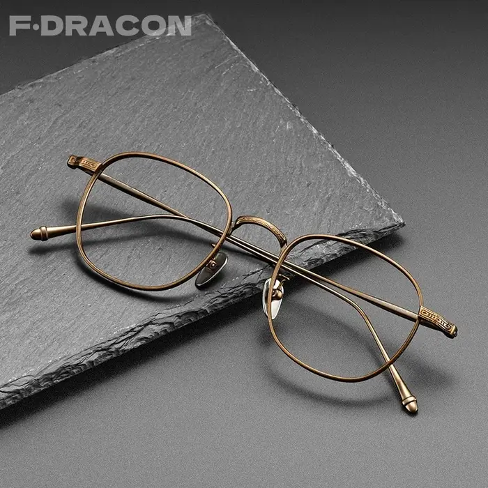 Monture de lunettes rétro carrée en titane pur pour femmes et hommes, lunettes de myopie, ultralégèr