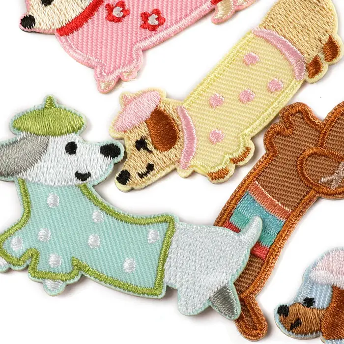 Patch brodé auto-adhésif pour chien
