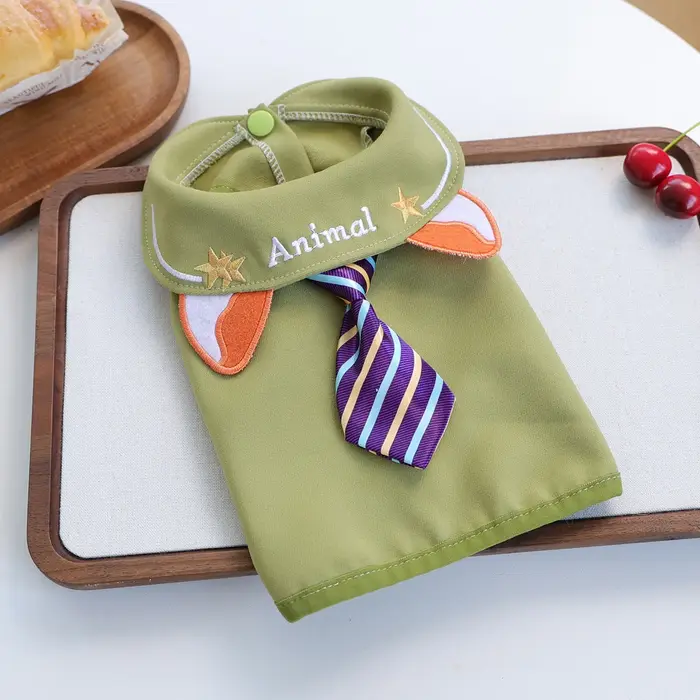 Gilet sans manches pour animaux de compagnie avec cravate oreilles de renard, tenue verte boutonnée 
