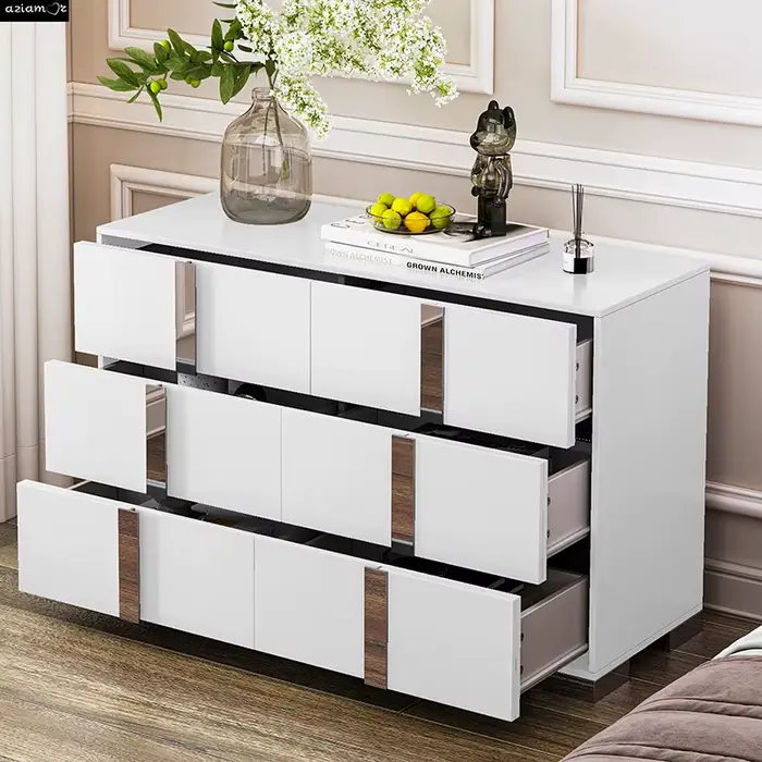 Commode moderne élégante avec poignée en métal, armoire de rangement en miroir avec 6 portes latéral