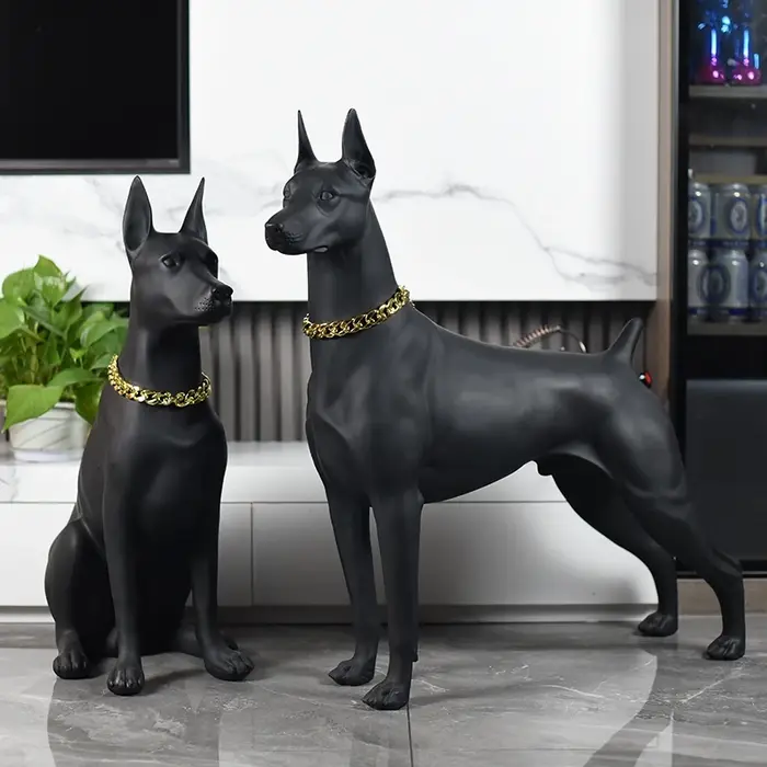 Ornements de sculpture Doberman