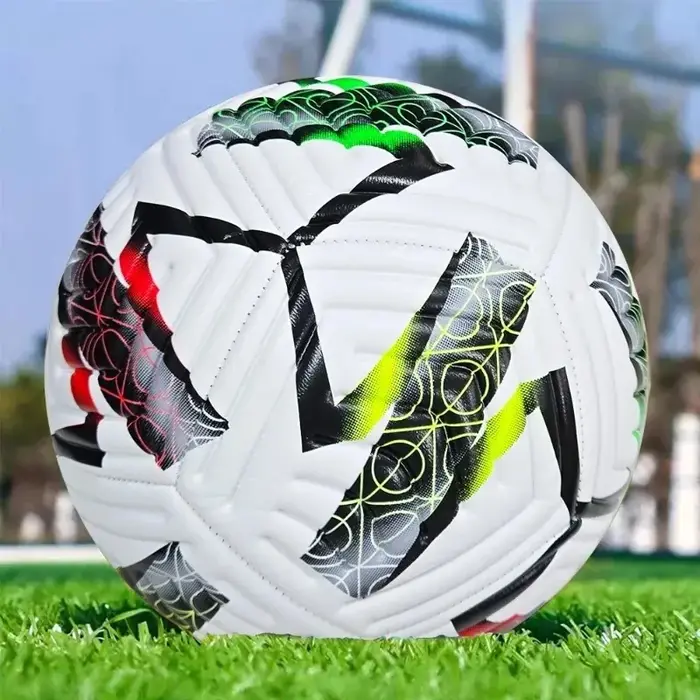 Ballon de football taille officielle 5, trois couches, résistant à l'usure, durable, en cuir PU soup