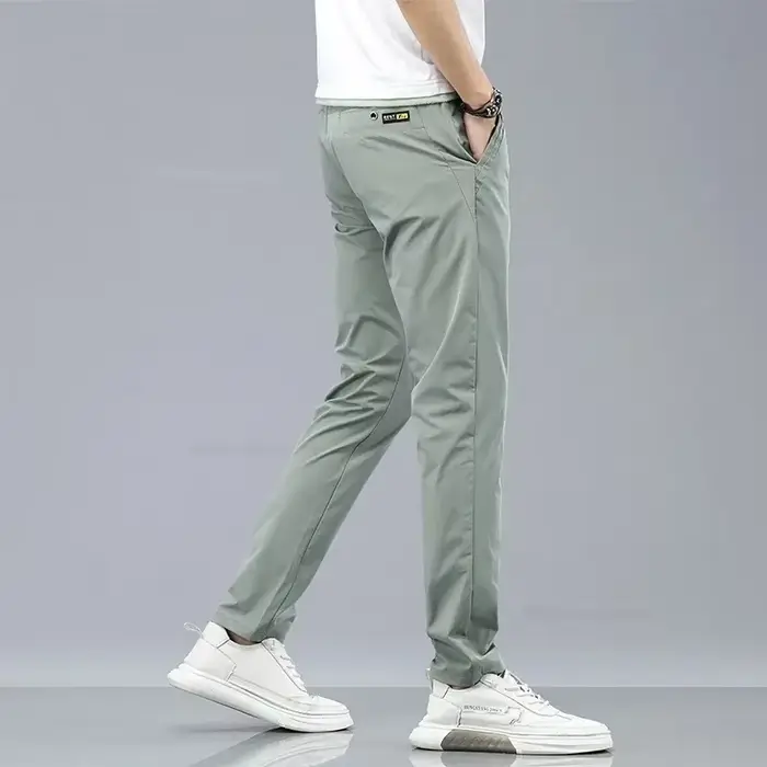 Pantalon slim été chasse homme fin respirant élastique style coréen décontracté élégant 2024